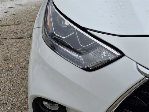 Certified 2022 Toyota Highlander Platinum image 9