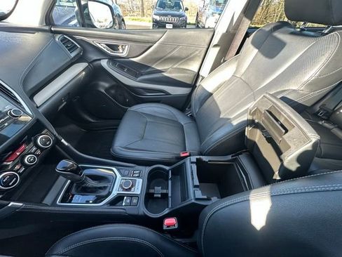 Used 2023 Subaru Forester Limited image 27