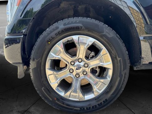 Used 2023 Ford F150 Platinum AWD/4WD image 14