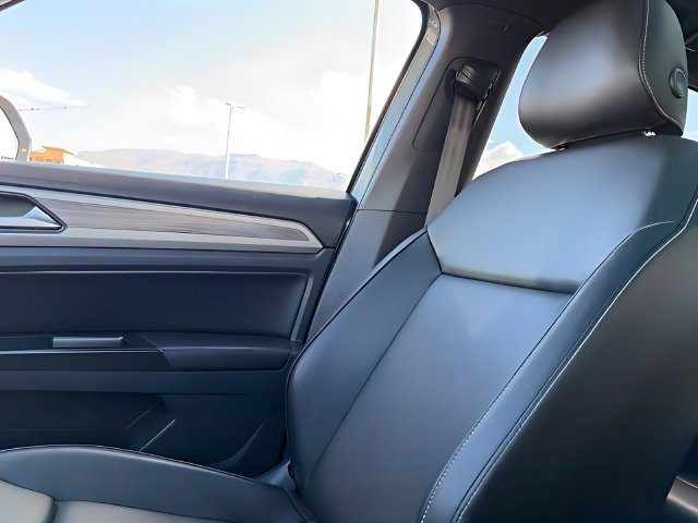 Used 2020 Volkswagen Atlas Cross Sport SE w/ Panoramic Sunroof Package AWD/4WD image 29