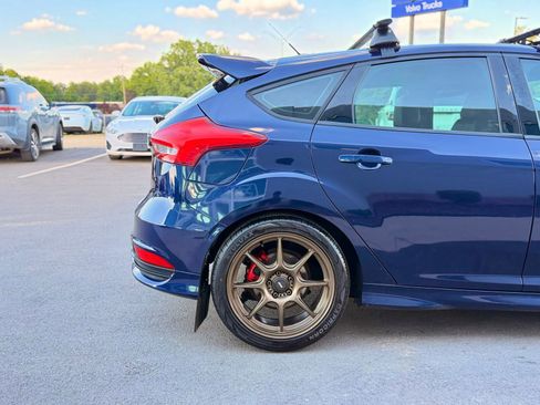 Used 2016 Ford Focus ST w/ Equipment Group 402A FWD image 7
