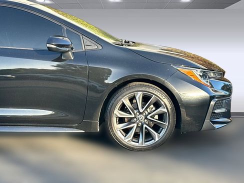 Used 2021 Toyota Corolla SE image 15
