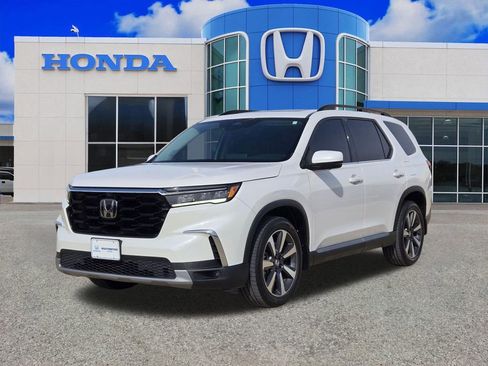 Used 2023 Honda Pilot Elite image 7