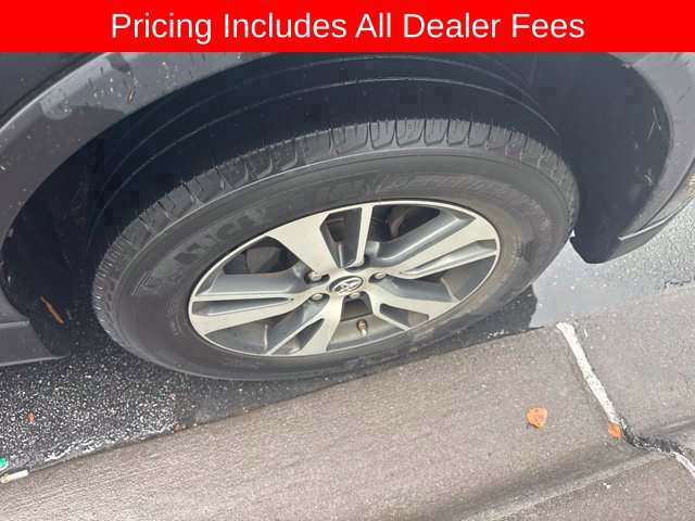 Used 2018 Toyota RAV4 XLE w/ Plus Extra Value Package AWD/4WD image 10