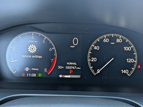 Used 2025 Honda HR-V Sport image 14