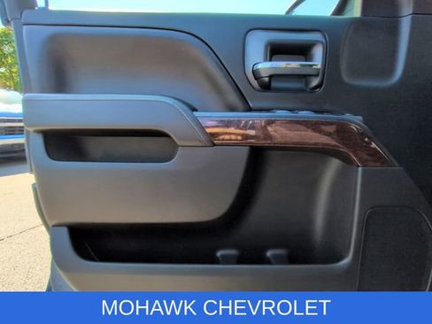 Used 2017 GMC Sierra 1500 SLE w/ Elevation Edition AWD/4WD image 21
