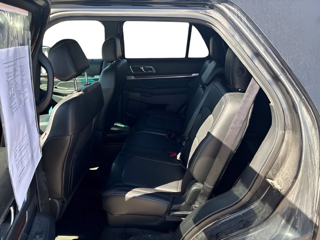 Used 2017 Ford Explorer Limited w/ Equipment Group 301A AWD/4WD image 10