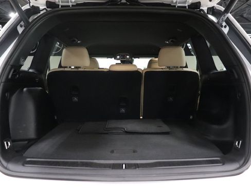 Used 2025 Jeep Grand Cherokee Limited image 21