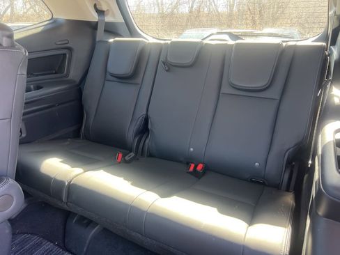 Used 2023 Subaru Ascent Limited image 4