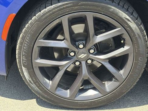 Used 2021 Dodge Charger SXT w/ Blacktop Package RWD image 17