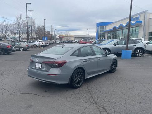 Used 2025 Honda Civic Sport image 2