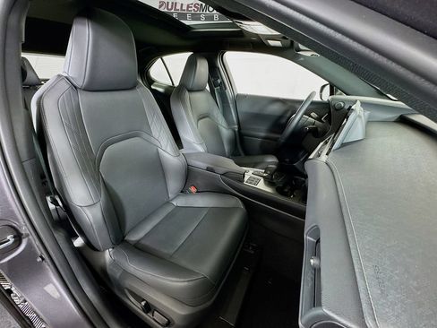 Used 2025 Lexus UX 300h AWD w/ Accessory Package (Z1) image 29