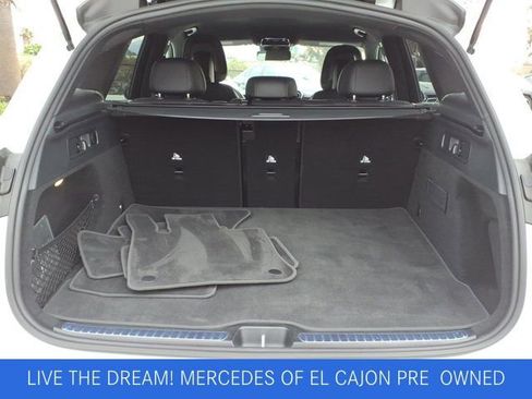 Used 2025 Mercedes-Benz GLC 300 image 23