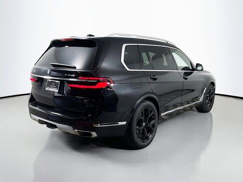 Used 2024 BMW X7 xDrive40i w/ Premium Package AWD/4WD image 5