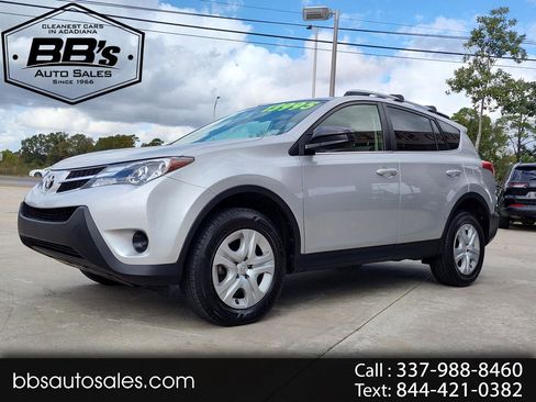 Used 2015 Toyota RAV4 LE image 1