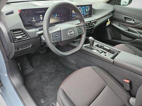 New 2026 Nissan Sentra SR image 3