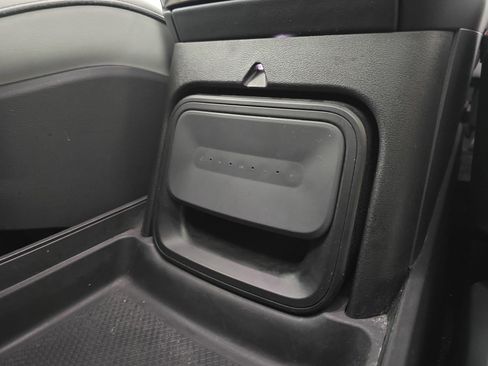 Used 2023 Rivian R1S Launch Edition image 33