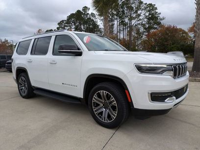 Certified 2024 Jeep Wagoneer Series II w/ Flexible Seating Group