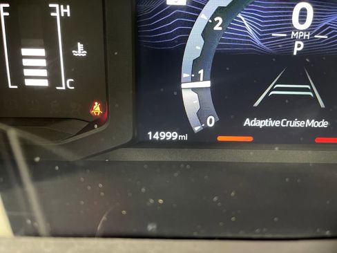 Certified 2024 Toyota Tacoma SR5 image 19