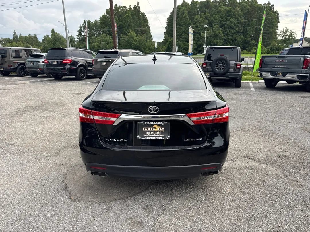 Used 2014 Toyota Avalon Limited w/ Technology Package FWD image 6