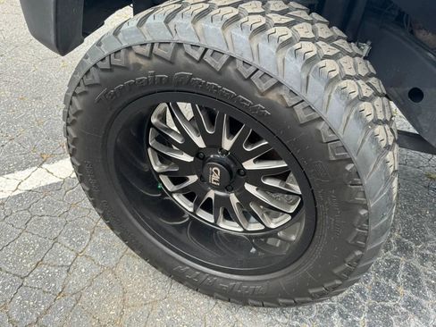 Used 2017 Jeep Wrangler Sport AWD/4WD image 9