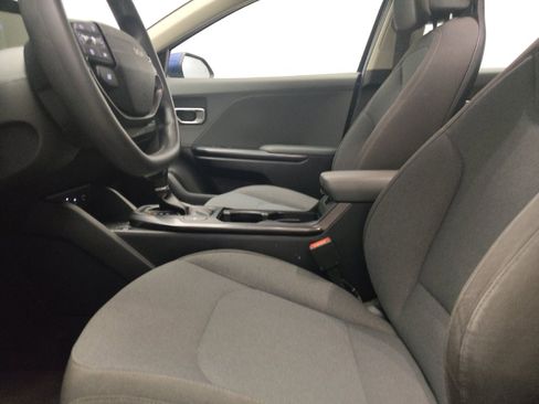 Used 2025 Kia K4 FWD image 17