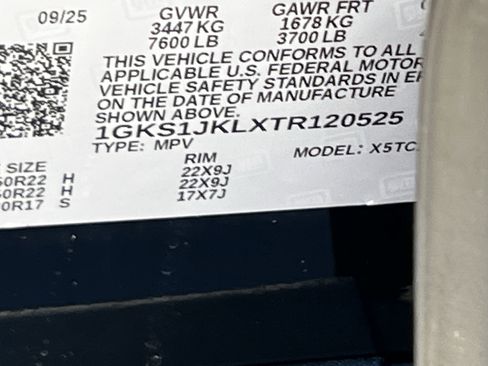 New 2026 GMC Yukon XL Denali w/ Denali Reserve Package image 29