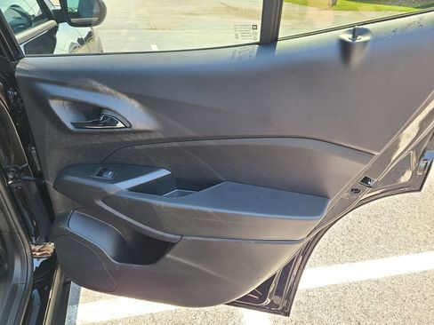 New 2026 Chevrolet Trax RS w/ Sunroof Package FWD image 13