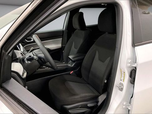 Used 2023 Jeep Compass Sport AWD/4WD image 21
