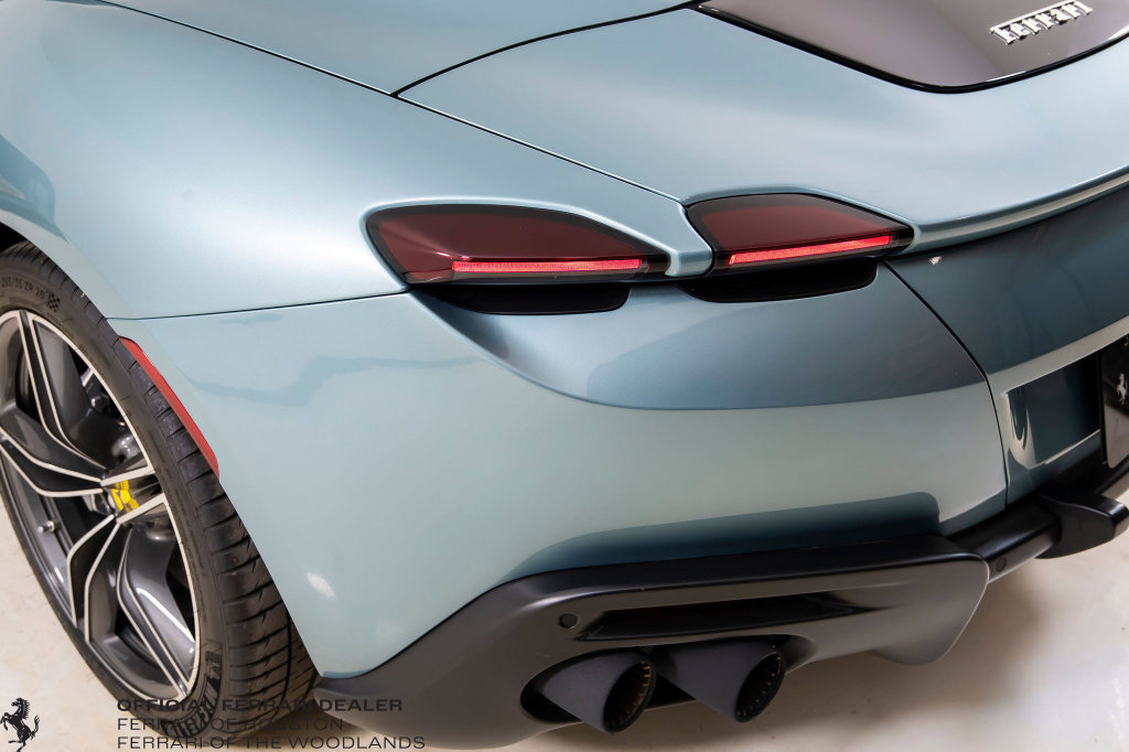 Certified 2024 Ferrari Roma Spider RWD image 33