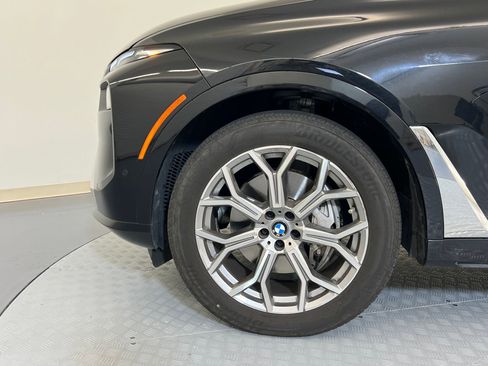 Certified 2023 BMW X7 xDrive40i w/ Premium Package image 11