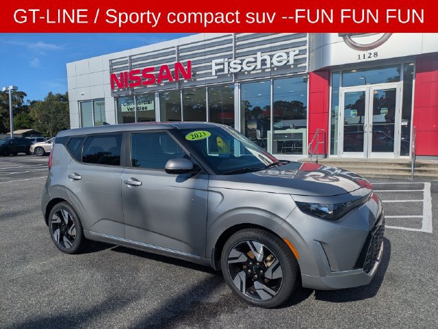 Used 2023 Kia Soul GT-Line FWD image 2