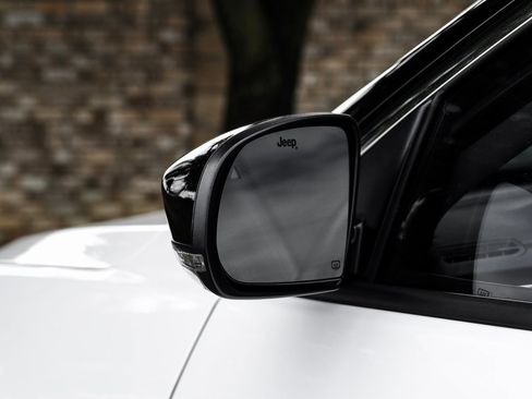 Used 2022 Jeep Compass Limited image 53