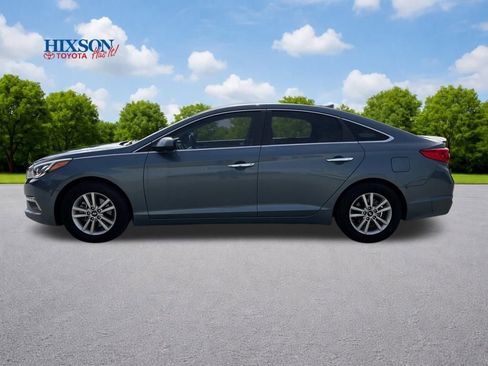 Used 2015 Hyundai Sonata SE image 4