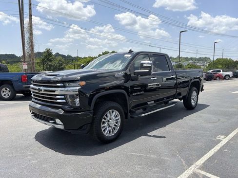 Used 2020 Chevrolet Silverado 3500 High Country w/ Technology Package AWD/4WD image 7
