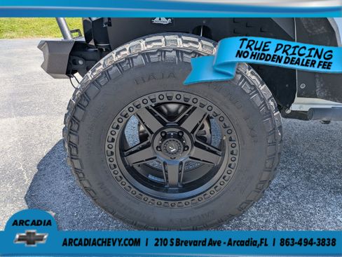 Used 2022 Jeep Gladiator Sport AWD/4WD image 11