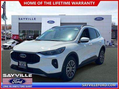 New 2023 Ford Escape SE w/ PHEV Premium Package