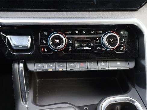 Used 2022 GMC Sierra 1500 Denali image 32