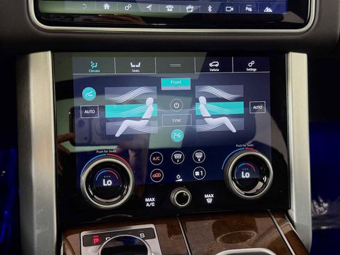 Used 2022 Land Rover Range Rover P525 Westminster Edition image 17