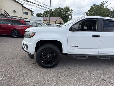 Used 2018 Chevrolet Colorado Z71 AWD/4WD image 10