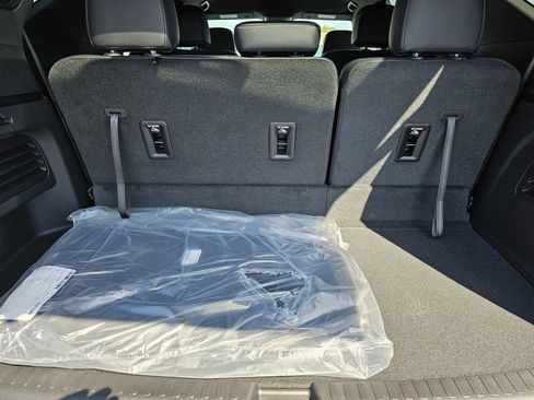 New 2026 Chevrolet Traverse LT w/ Driver Confidence Package FWD image 16