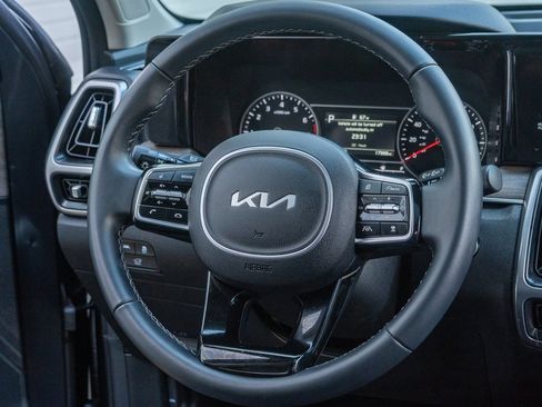 Used 2023 Kia Sorento X-Line EX image 25