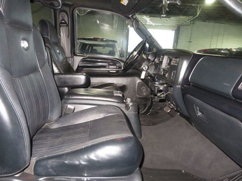 Used 2004 Ford F350 Harley-Davidson image 36