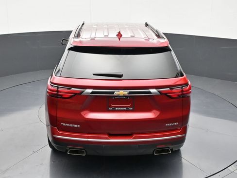 Used 2023 Chevrolet Traverse Premier FWD image 18