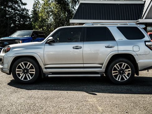 Used 2016 Toyota 4Runner Limited AWD/4WD image 15