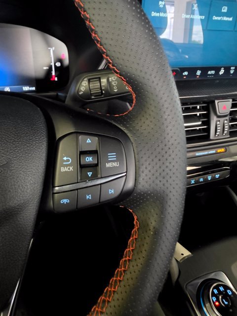 Used 2025 Ford Escape ST-Line w/ Tech Pack #1 FWD image 34