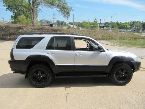 Used 2003 Toyota 4Runner Sport AWD/4WD image 8