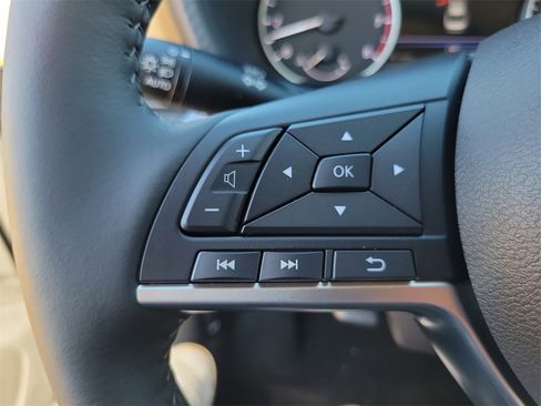 New 2025 Nissan Sentra SV w/ SV Premium Package image 5