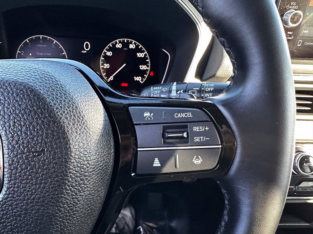 Used 2025 Honda Pilot Touring image 36