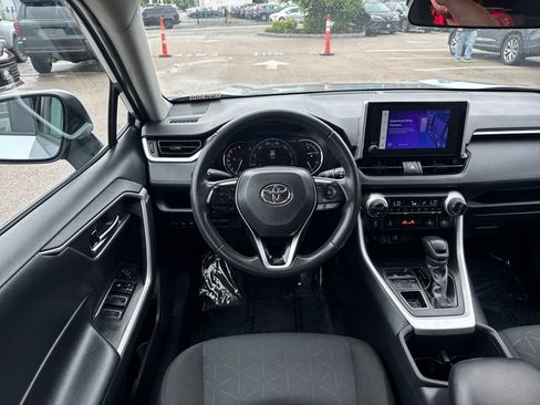Used 2025 Toyota RAV4 XLE w/ Weather Package AWD/4WD image 12